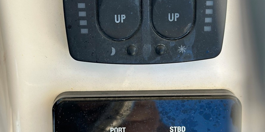 Grady-White Canyon 306