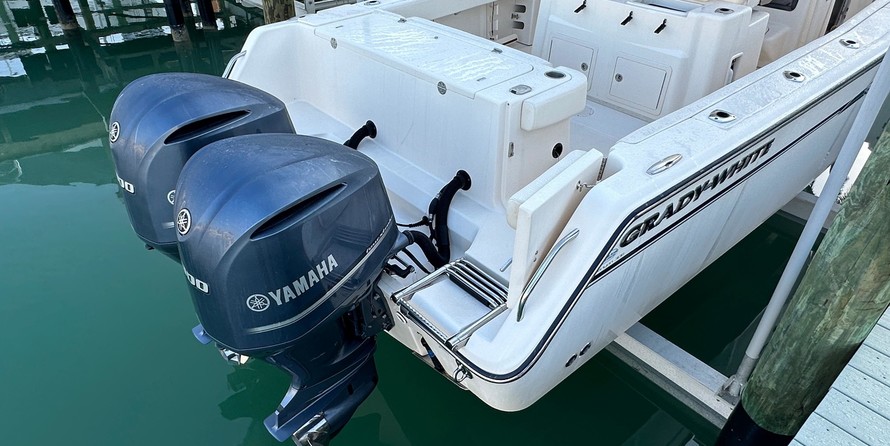 Grady-White Canyon 306