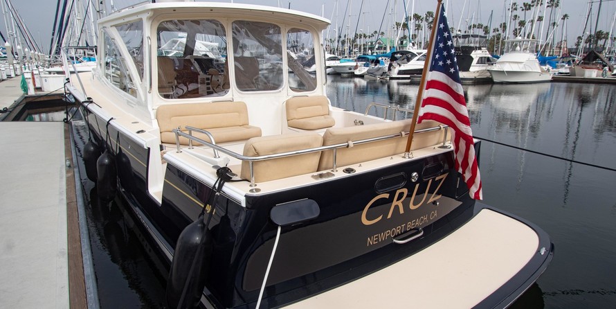 Mjm yachts 40z