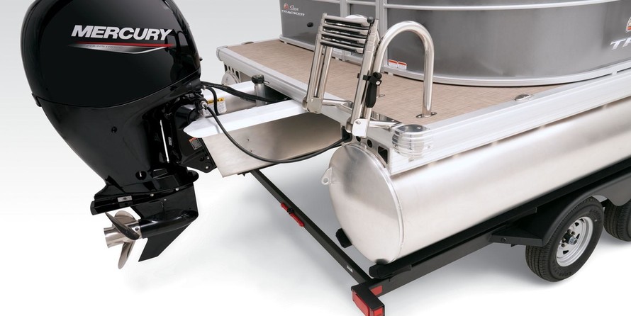 Sun Tracker Party Barge 22 DLX