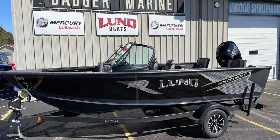 Lund Boats 1875 Crossover XS
