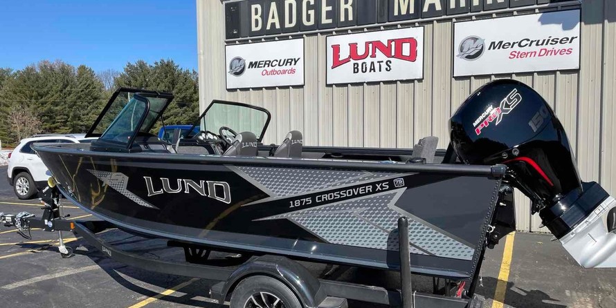 Lund Boats 1875 Crossover XS