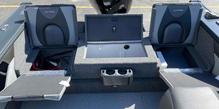 Lund Boats 1875 Crossover XS