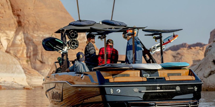 Malibu Wakesetter 25 LSV