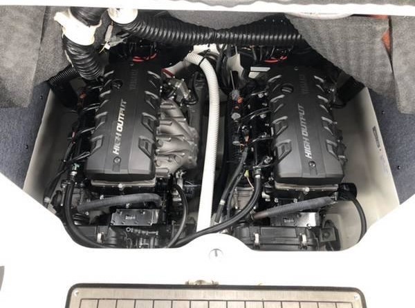 Yamaha 242 LIMITED S E-SERIES