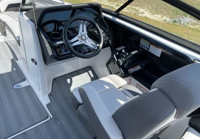 Yamaha 212 Limited S