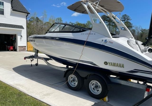 Yamaha 212 Limited S