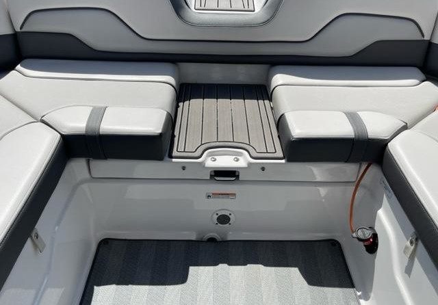 Yamaha 212 Limited S