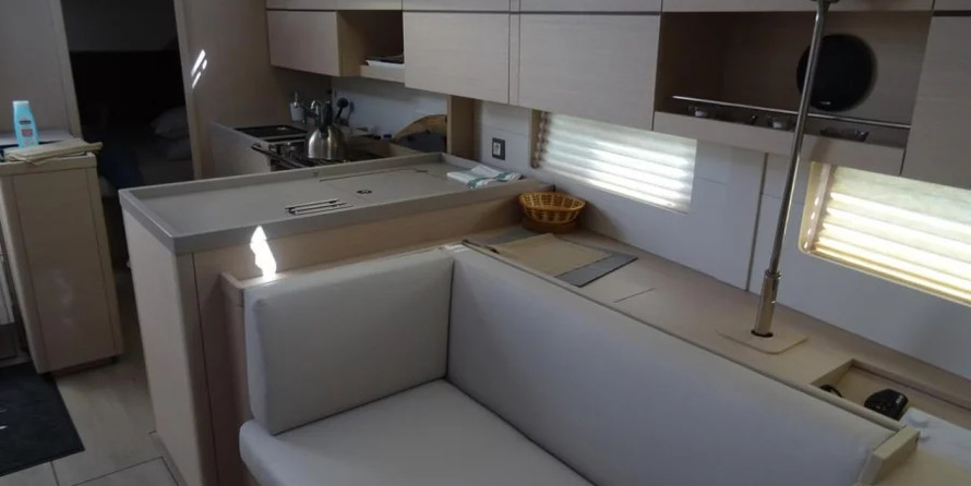 Beneteau Oceanis 46.1