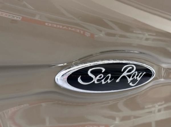 Sea Ray 255 Sundancer