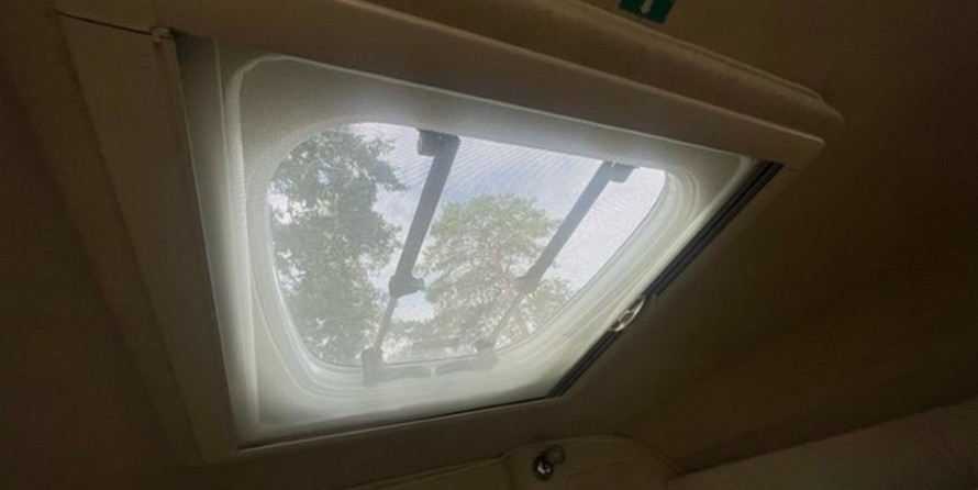 Sea Ray 255 Sundancer