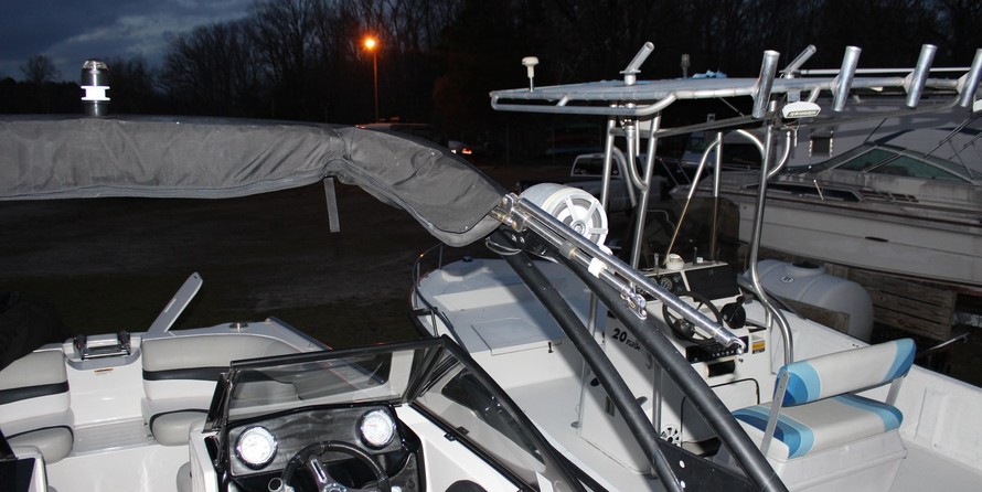 Starcraft Marine Crossover 210 OB SCX EXT