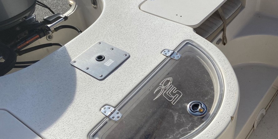 Carolina Skiff 218DLV