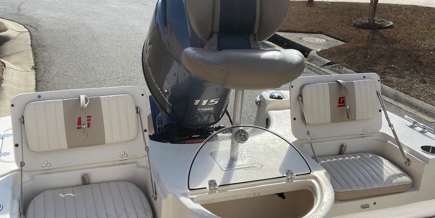 Carolina Skiff 218DLV