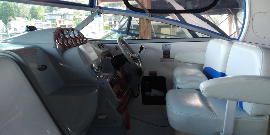 Bayliner 325 Cruiser