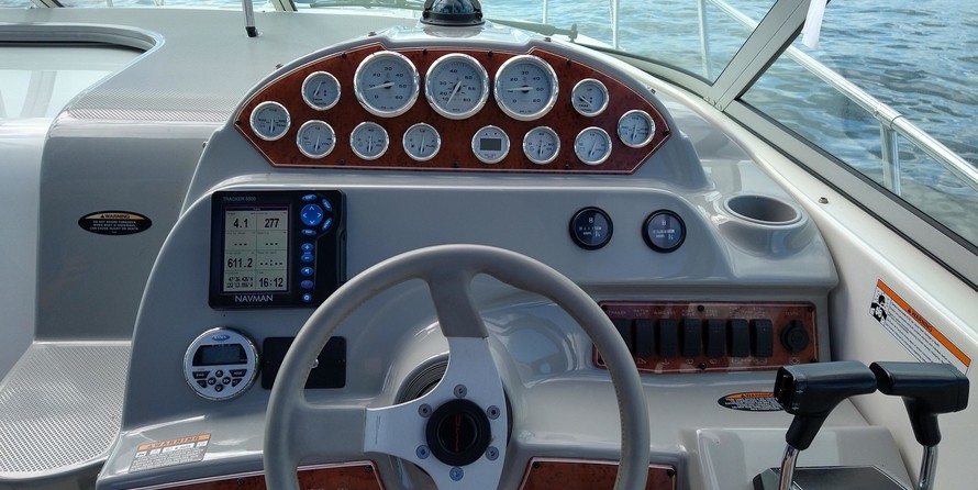 Bayliner 325 Cruiser