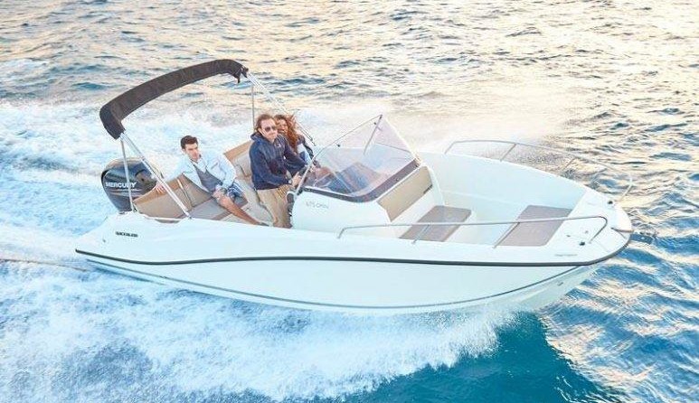 Quicksilver Activ 675 Open