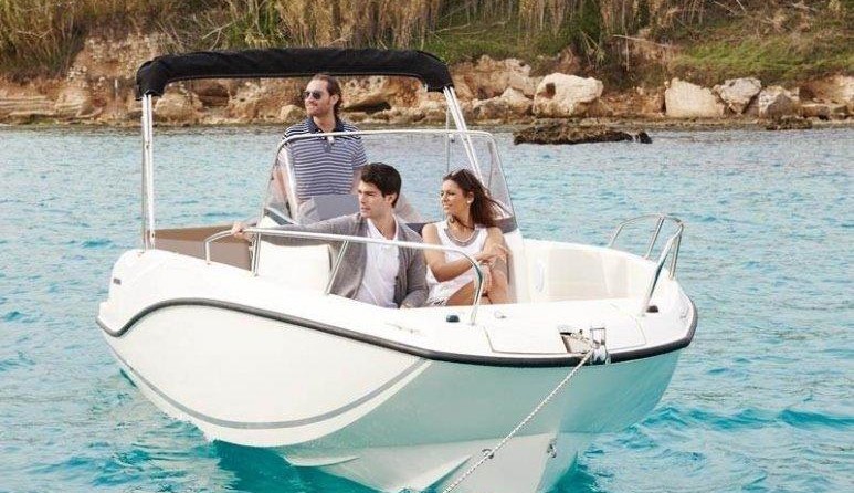 Quicksilver Activ 675 Open