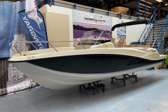 Quicksilver Activ 675 Open