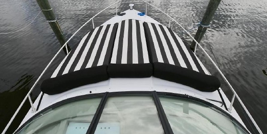 Formula 350 Sun Sport