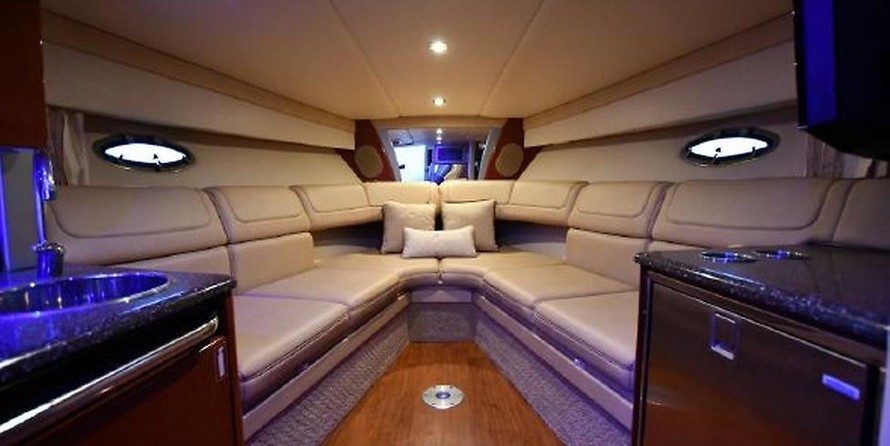 Formula 350 Sun Sport