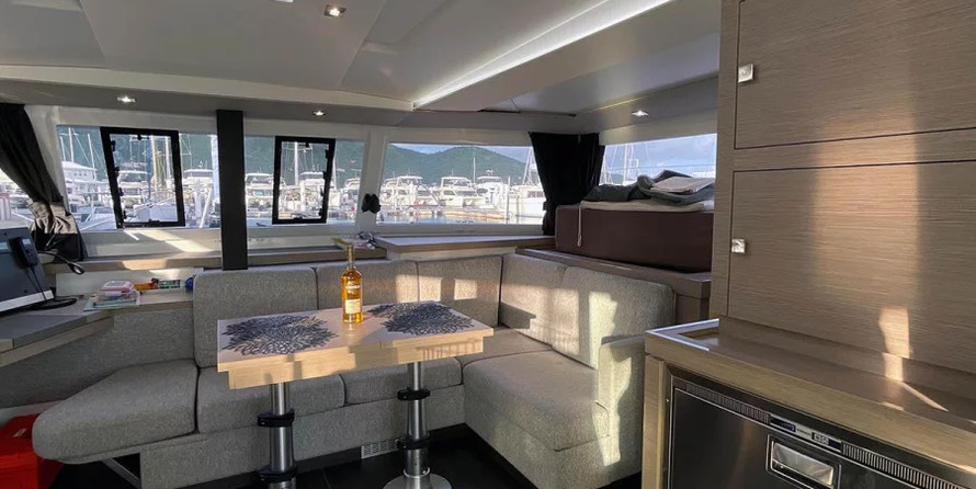 Fountaine Pajot Astrea 42