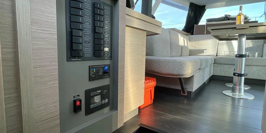 Fountaine Pajot Astrea 42