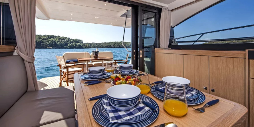 Bavaria Virtess 420 Fly