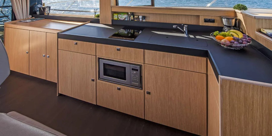 Bavaria Virtess 420 Fly