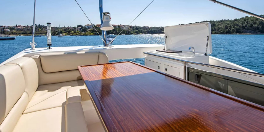 Bavaria Virtess 420 Fly