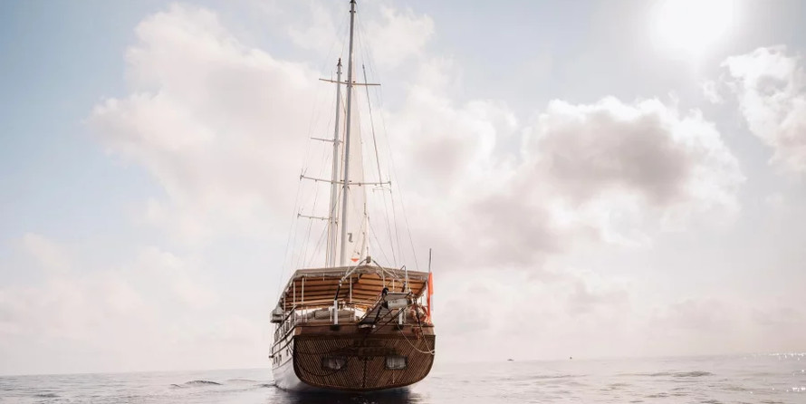 Motor sailor mauritius 43