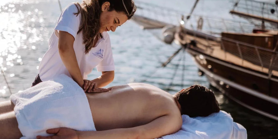 Motor sailor mauritius 43