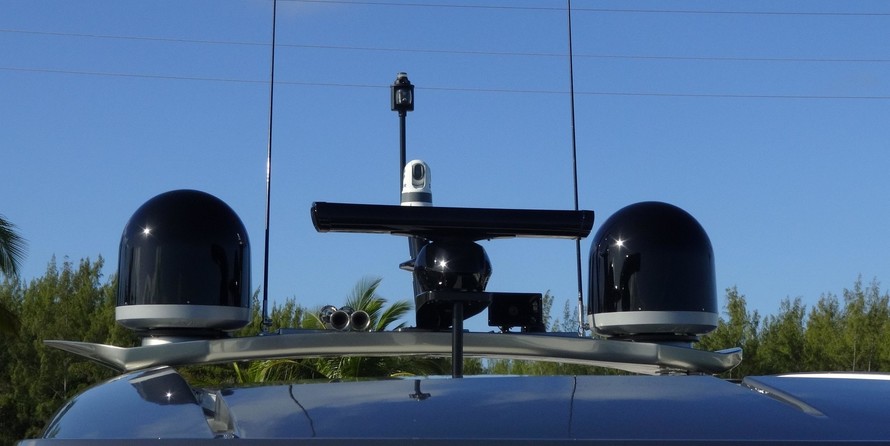 Riviera 6000 Sport Yacht