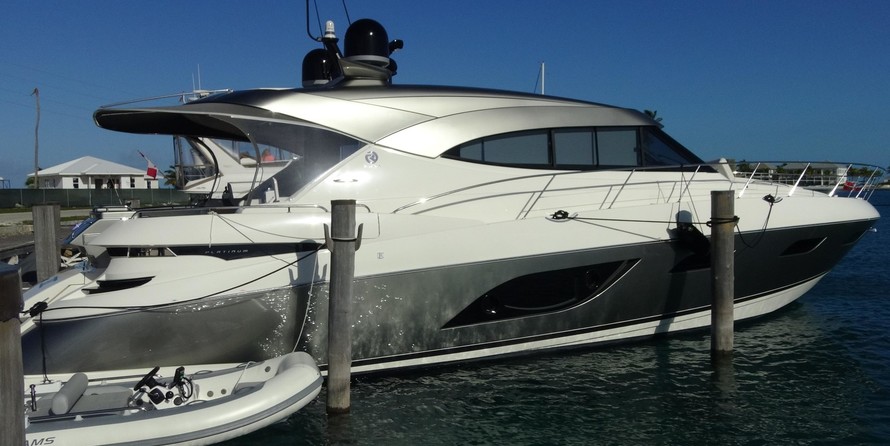 Riviera 6000 Sport Yacht