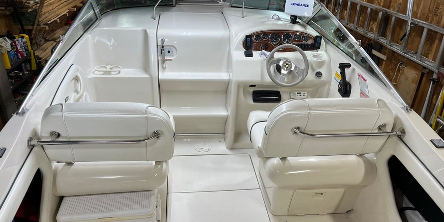 Sea ray 215 express cruiser