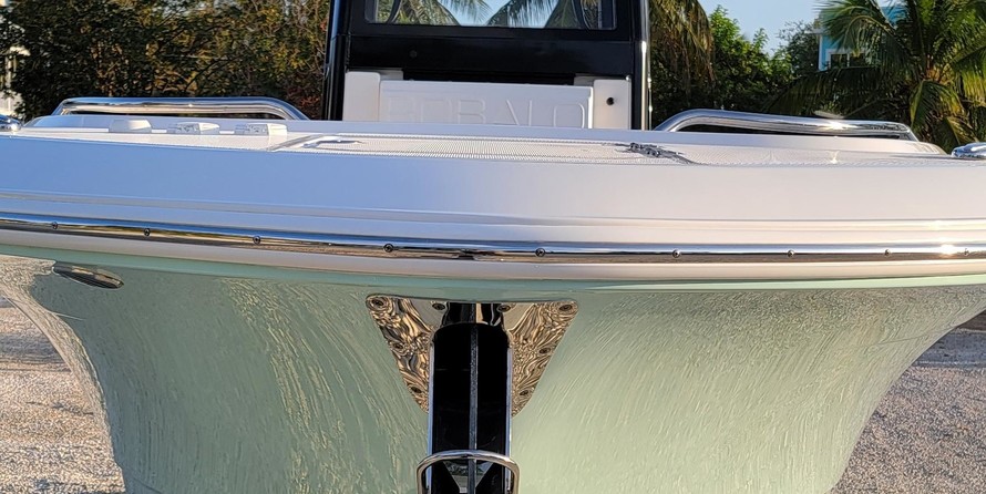 Robalo centre console r272