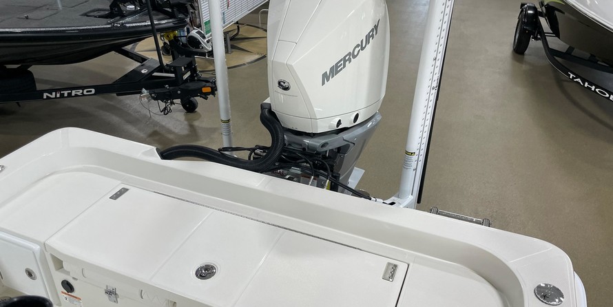 Ranger boats 2400 bay