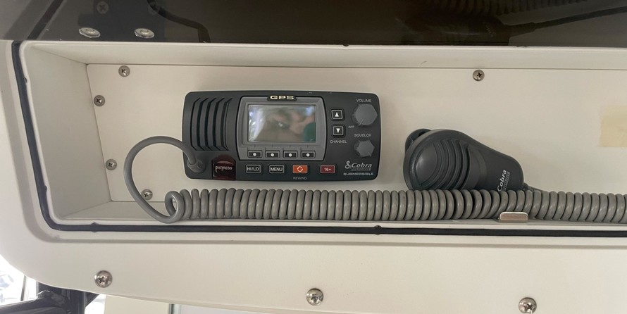 Ranger boats 2400 bay