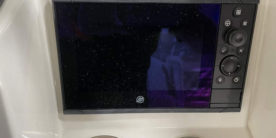 Ranger boats 2400 bay