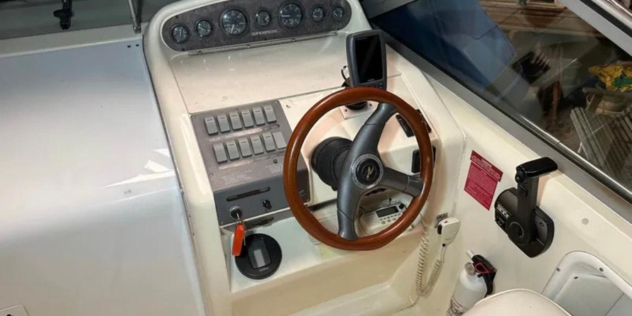 Sea ray 270 sundancer