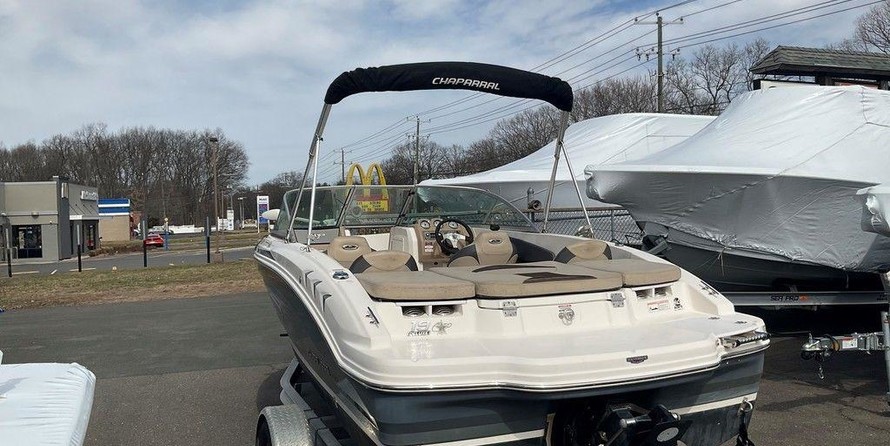Chaparral 19 H2O Ski & Fish