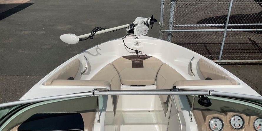 Chaparral 19 H2O Ski & Fish