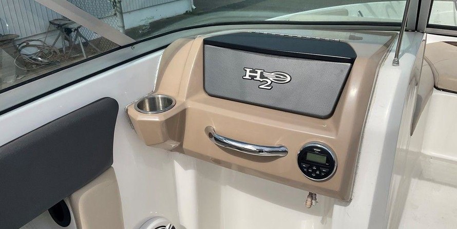 Chaparral 19 H2O Ski & Fish