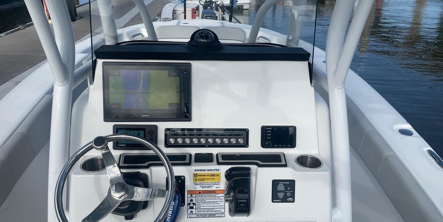 248 Sea Fox Commander