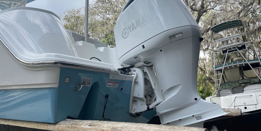 248 Sea Fox Commander