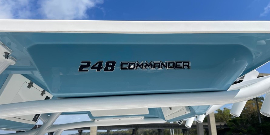 248 Sea Fox Commander