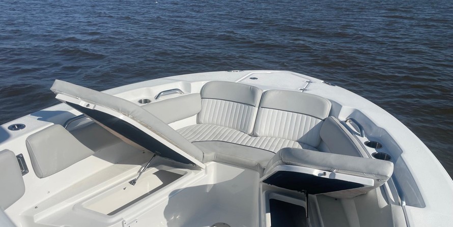 248 Sea Fox Commander