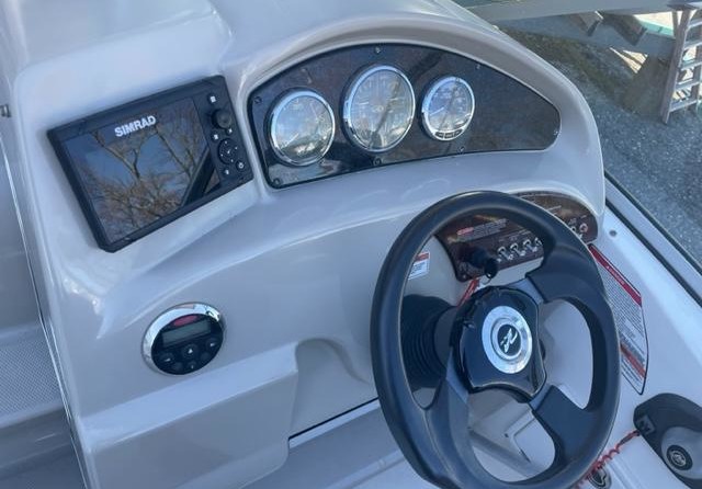 Sea Ray 240 Sundancer