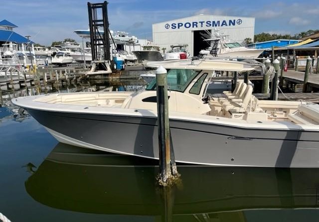 Grady-White Canyon 376