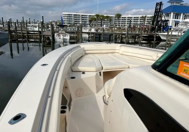 Grady-White Canyon 376